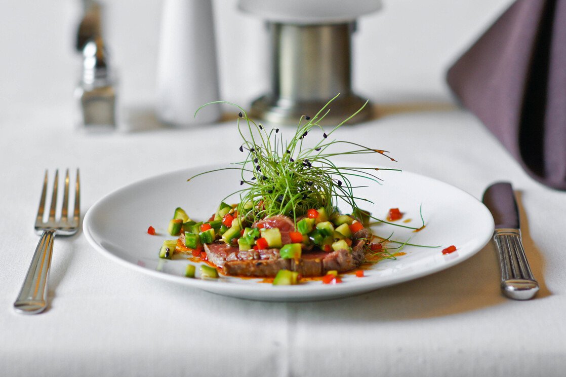 Saliva in mancare: Cum sunt inselati clientii si ce nu trebuie sa comande la restaurant: