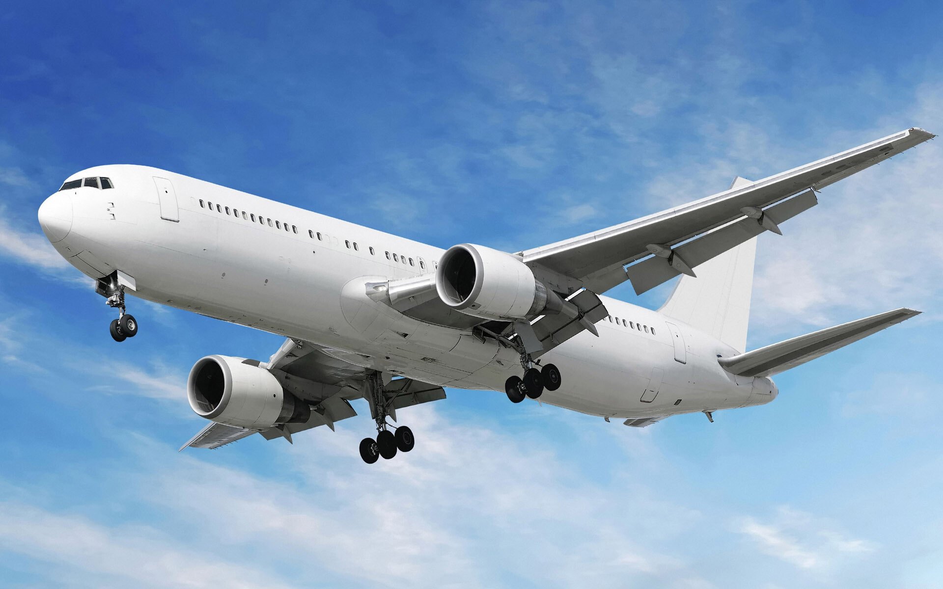 Pasagerii vor avea Internet broadband fara intreruperi in avion, chiar si deasupra oceanelor