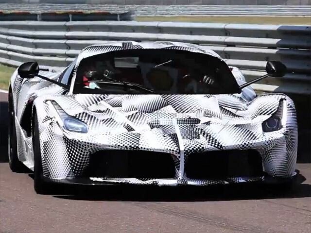 LaFerrari e o adevarata provocare! Chiar si pentru un dublu campion de Formula 1! VIDEO