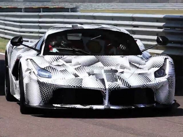 LaFerrari e o adevarata provocare! Chiar si pentru un dublu campion de Formula 1! VIDEO