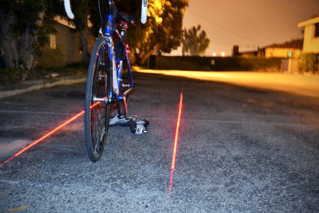 Gadgetul de 100 de lei care rezolva problema pistelor de biciclisti! VIDEO