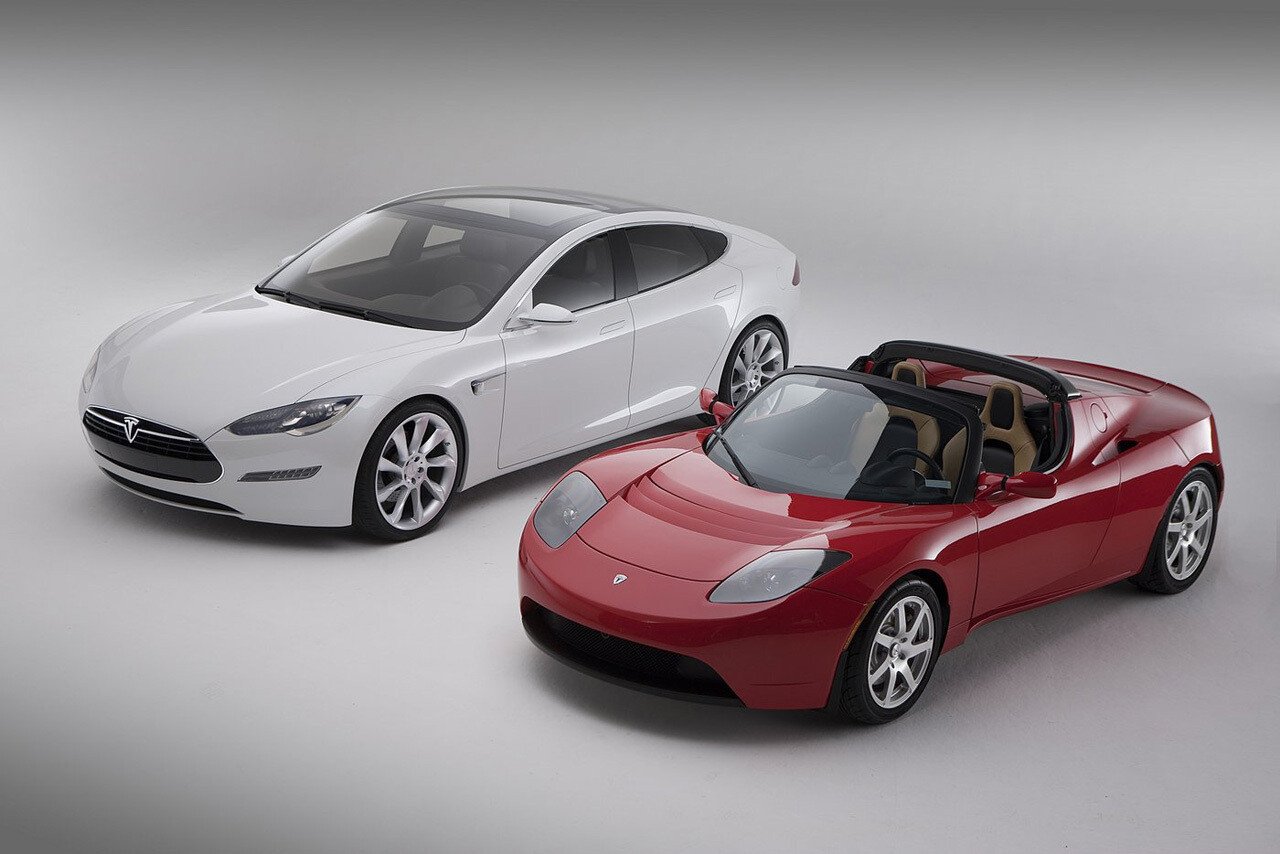 Masina care a distrus, la propriu, testele de siguranta in SUA: Uite ce s-a intamplat cu modelul Tesla S: VIDEO