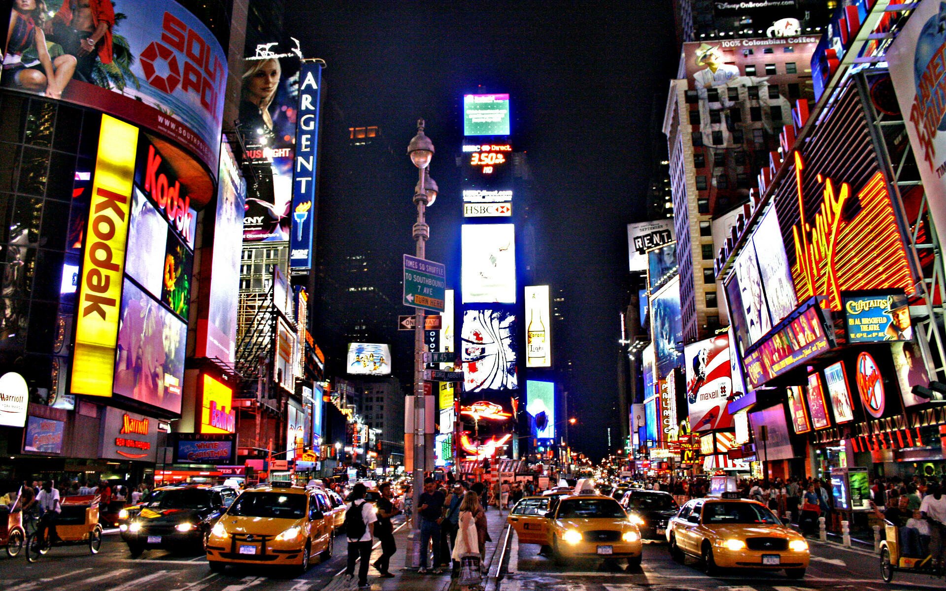 37% dintre oameni au fost la New York dupa ce au citit cartea: Topul cartilor care îi inspira pe cititori sa calatoreasca: