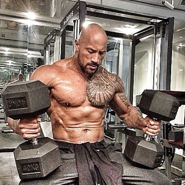 E bine sa nu faci asta: Cum a reactionat Dwayne "The Rock" Johnson cand a fost deranjat de la antrenament! VIDEO