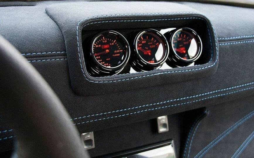 Primul Trabant RS din istorie: Piele, gadgeturi de ultima generatie si 220 de CAI! VIDEO