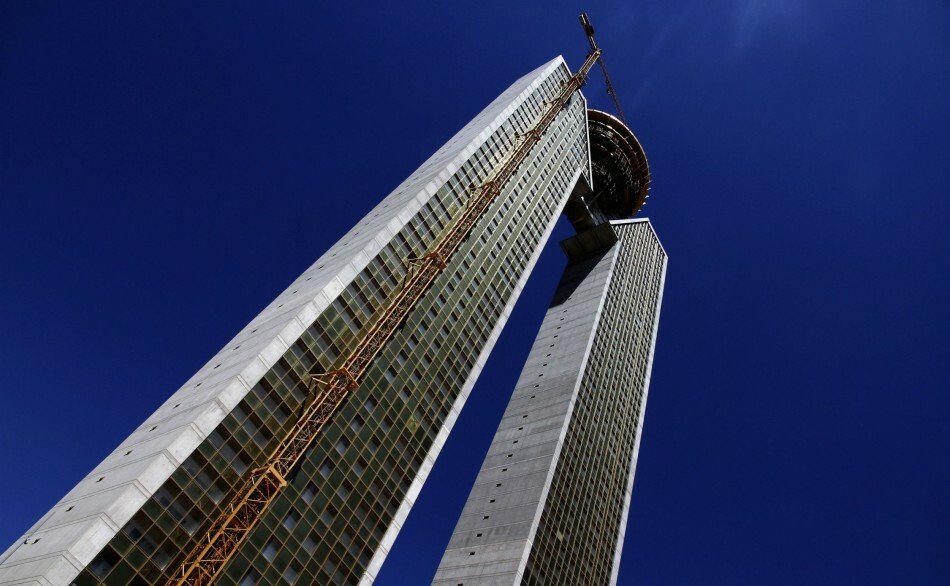 "New York-ul Mediteranei" Cum arata turnurile de 47 de etaje fara lift:FOTO