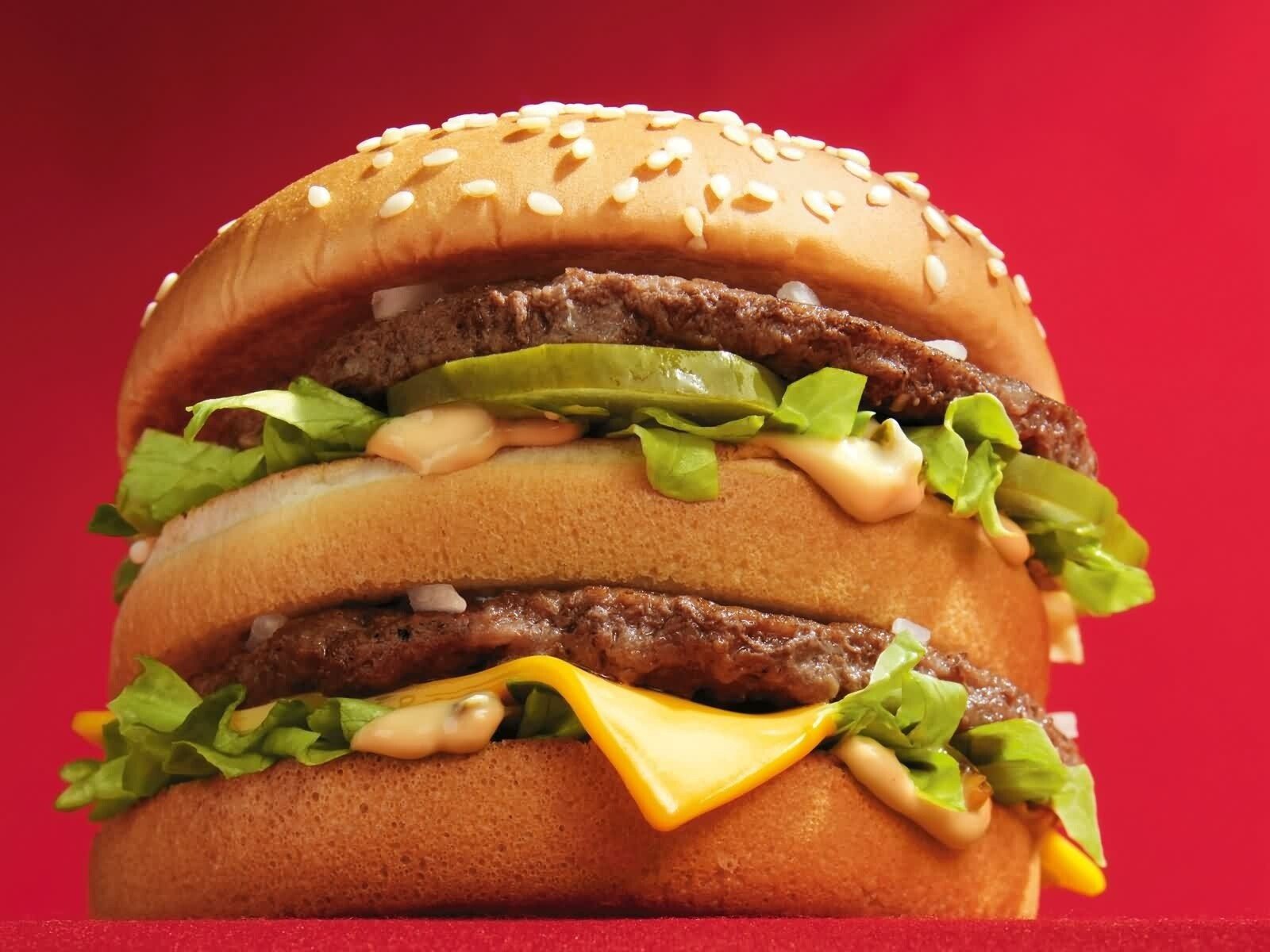 Schimbare la McDonald's dupa 40 de ani: