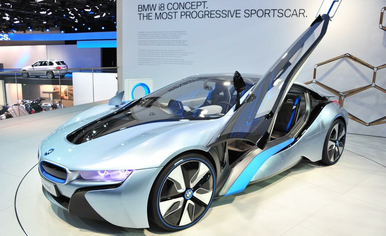 BMW isi incearca fanii: Acestea sunt primele imagini de anul acesta cu noul I8 care se va lansa in 2015: "Este nava spatiala"