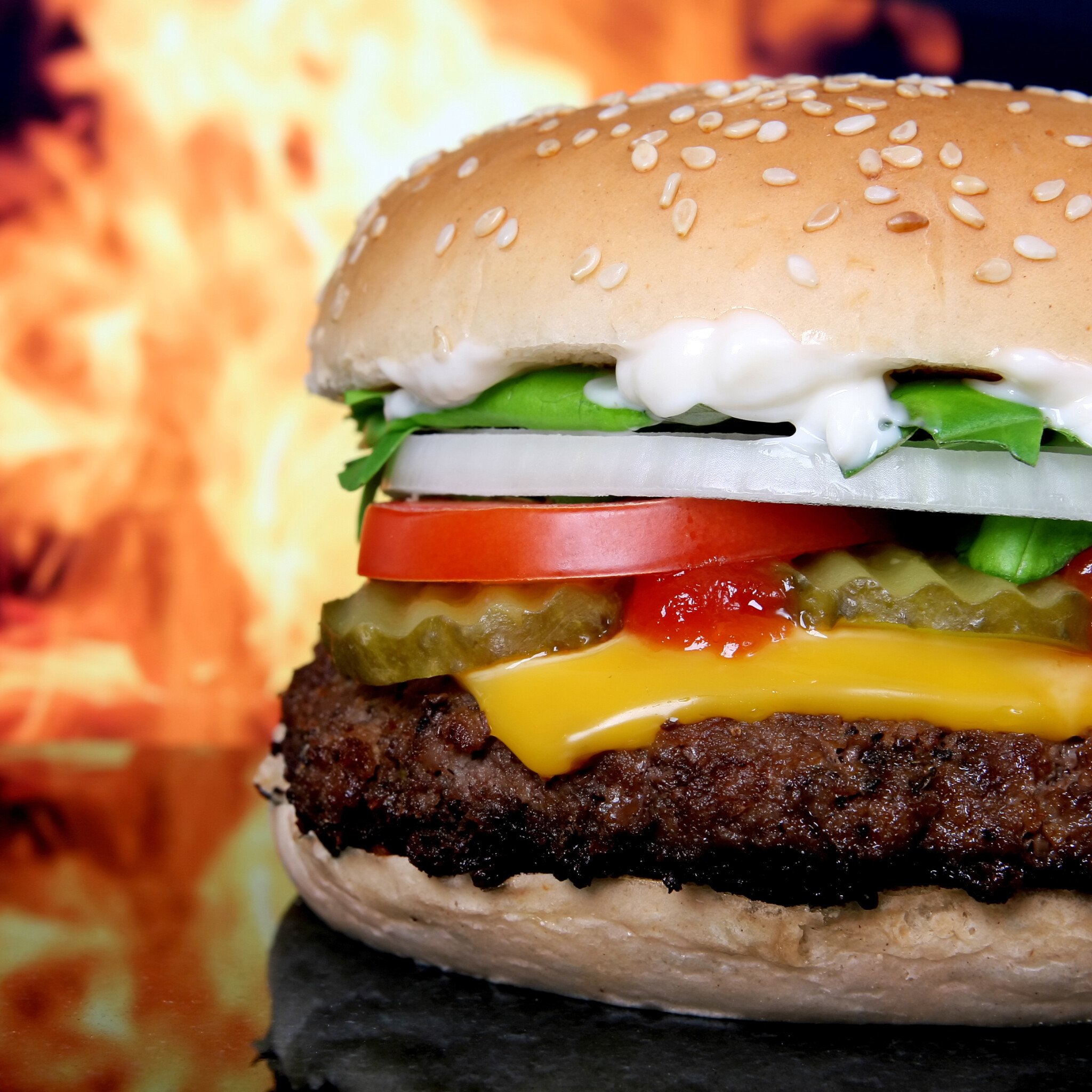 Cum ne afecteaza organismul fiecare meniu fast-food: