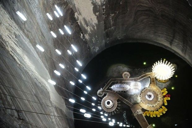 "Inca un motiv sa vizitezi Romania!" Salina Turda este laudata de site-ul Institutului Smithsonian! FOTO