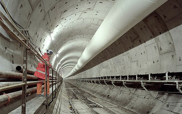 20 de lucruri inedite despre tunelul de sub Canalul Manecii