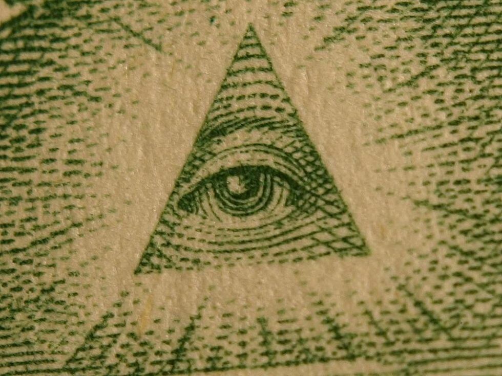 8 teorii ale conspiratiei are te vor pune serios pe ganduri: