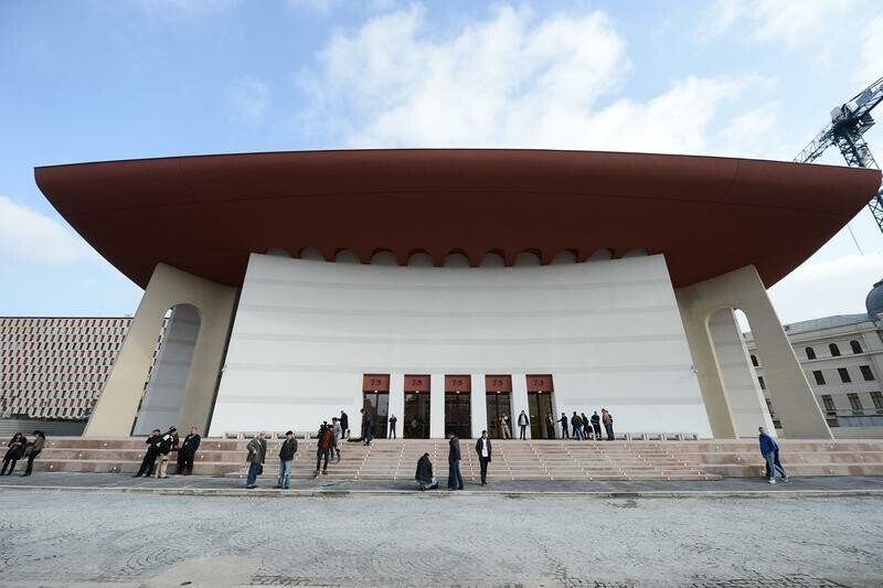 Teatrul National Bucuresti a fost inaugurat! Vezi cum arata