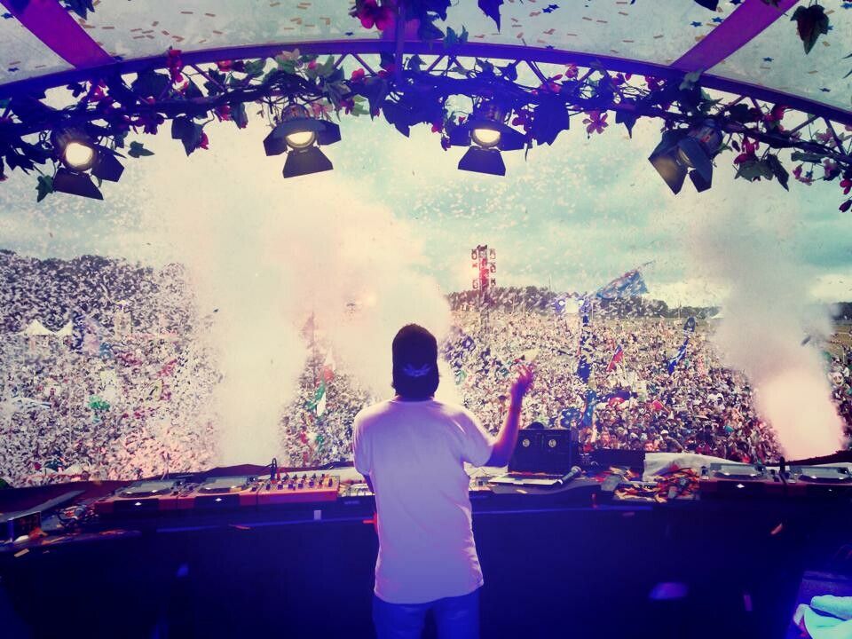Cel mai tare party electro si The Hunger Games: Mockingjay - Part 1! Unde iesim in weekend: