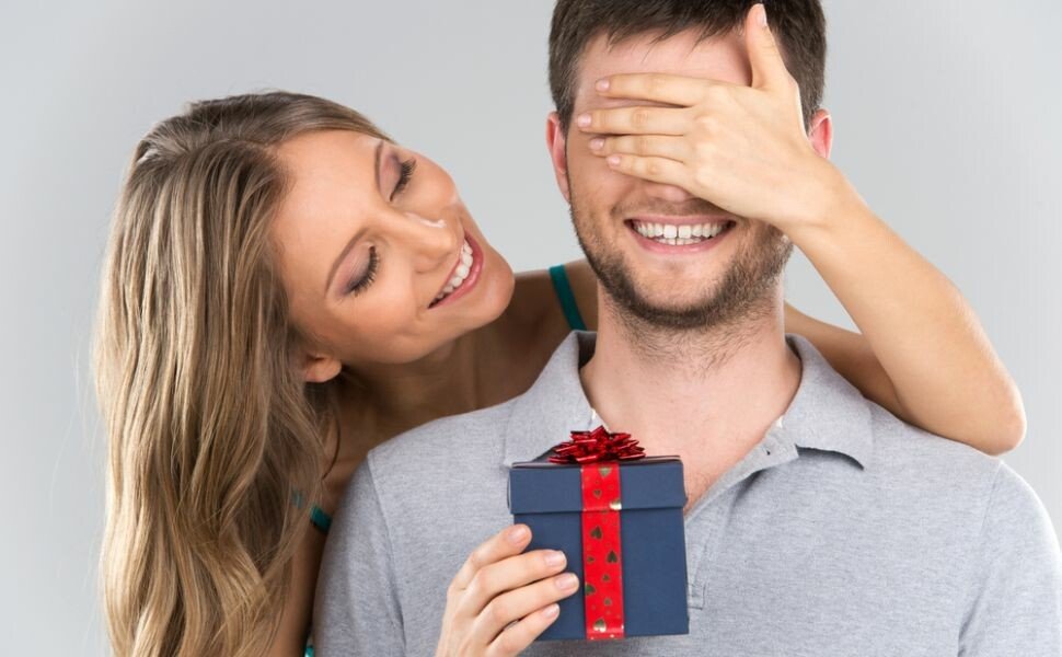 Spune adio cadourilor nereusite! Foloseste aplicatia After Eight "My Wishlist" prin care le spui prietenilor ce iti doresti sa primesti cu adevarat