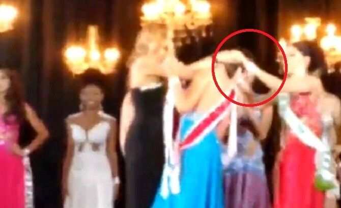O finalista la concursul Miss Amazon 2015 a smuls coroana de pe capul invingatoarei! VIDEO