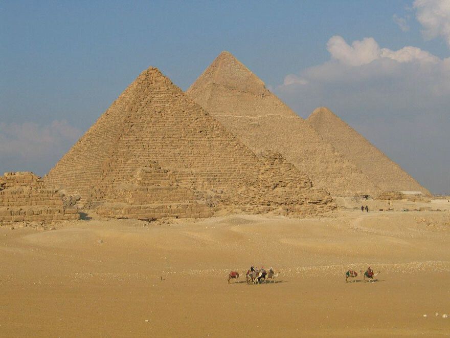 Cele mai cunoscute obiective turistice de pe Terra, vazute altfel! FOTO