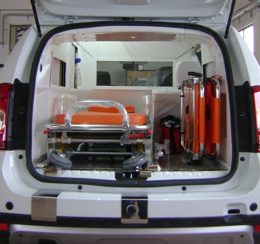 Asa arata prima ambulanta Duster! Primele modele se duc tocmai in Angola! Ce modificari a facut Dacia: FOTO