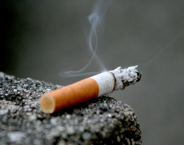 Cat platesti amenda daca arunci pe jos un muc de tigara pe strazile Parisului: