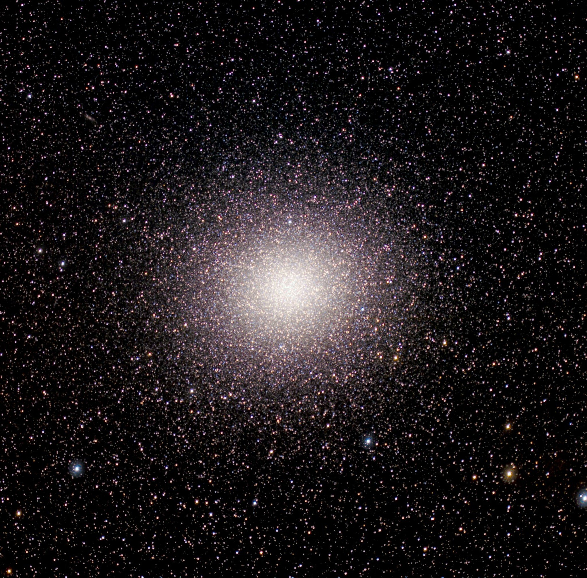 Cum arata cel mai aglomerat loc din Calea Lactee, surprins de Telescopul Hubble