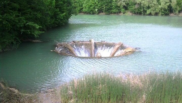 Locul aceasta este in Romania! Uite ce ascunde de fapt: "Este un colt de rai"
