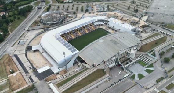 Dacia vrea sa dea numele unui important stadion din Europa: Negocierile sunt foarte avansate: