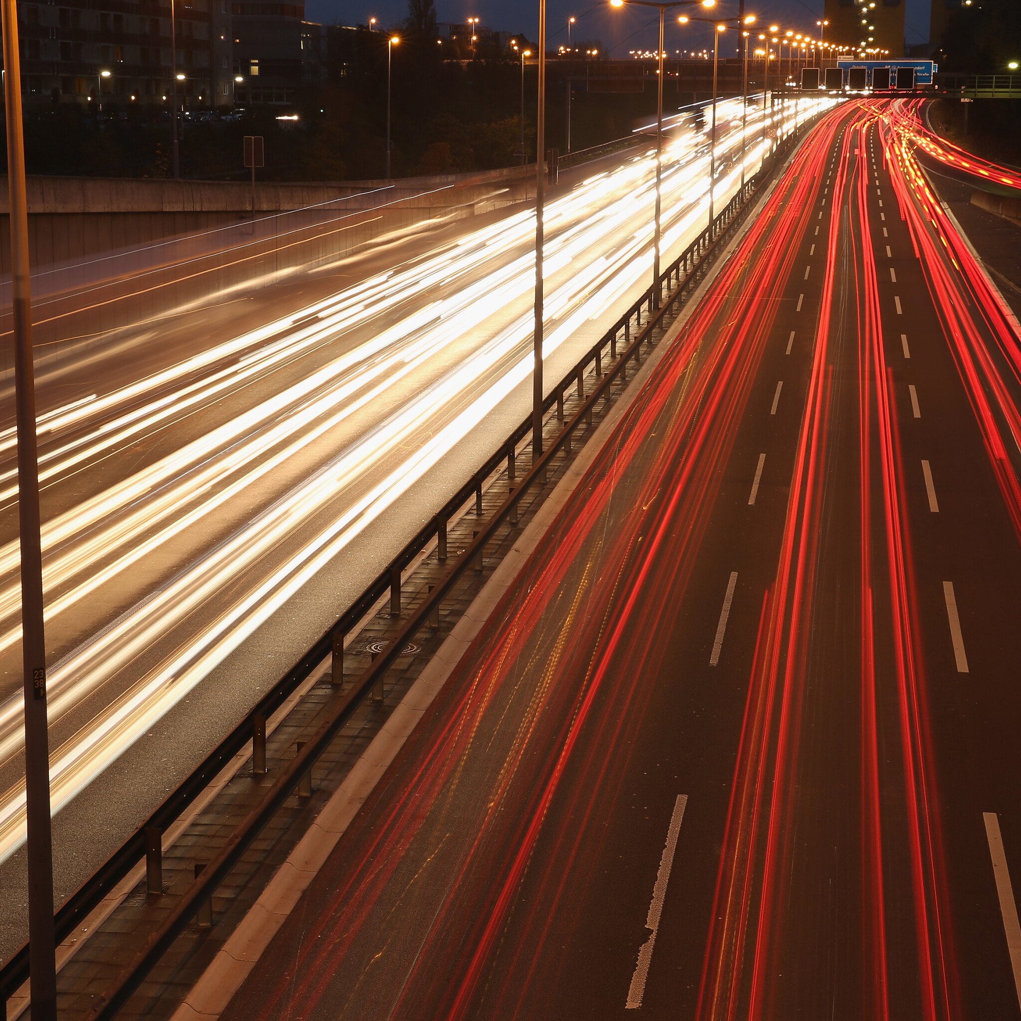 Asta-i autostrada pe care nu poti circula cu mai putin de 110km/h! Nu exista nicio limita de viteza