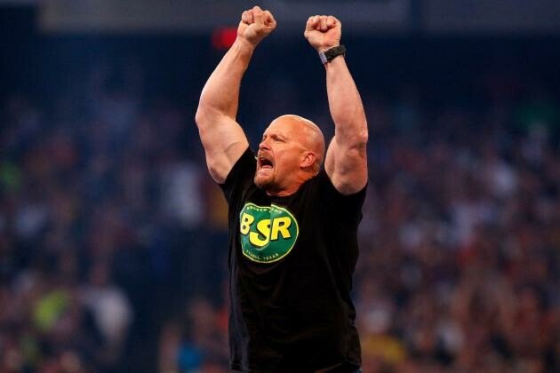 Legenda din wrestling, "Stone Cold" Steve Austin, si-a socat fanii cu o accidentare oribila