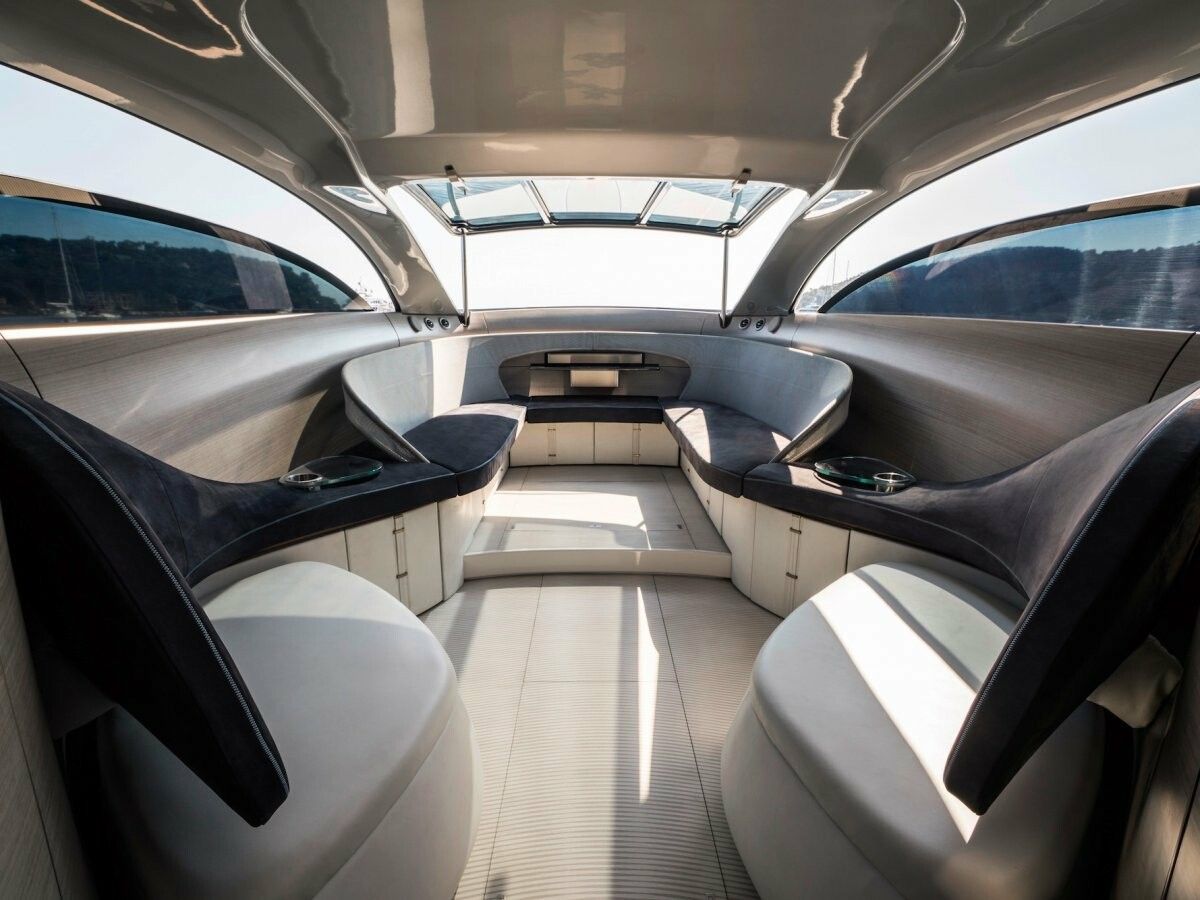 Mercedes a creat un yacht de lux pe care doar 10 oameni din lume il pot cumpara! Cat costa aceasta bijuterie