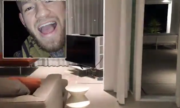 Conor McGregor, sportivul care a ajuns de la "mancarea pe bonuri de masa" la viata intr-un penthouse in Tenerife: si-a prezentat locuinta intr-un video