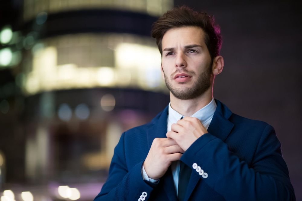 Rutina de îngrijire masculină zilnică. Cum să arăţi şic fără să cheltui o avere
