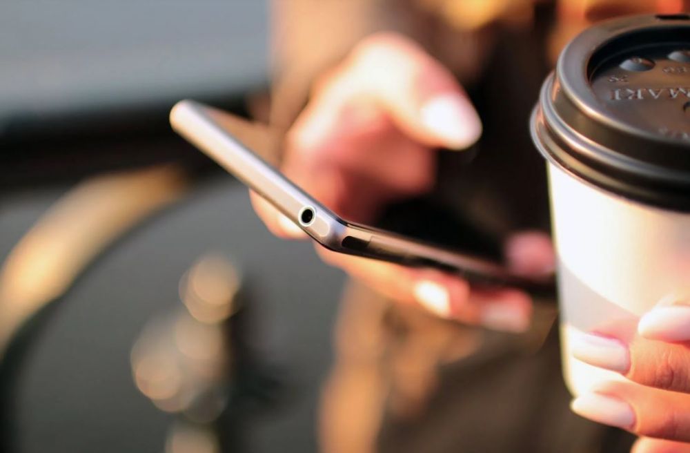 (P) 5 telefoane perfecte pentru un buget mic