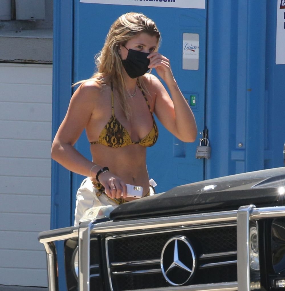 Sofia Richie, apariție incendiară la plajă alături de iubitul ei. Cât de bine arată tânăra de 21 de ani