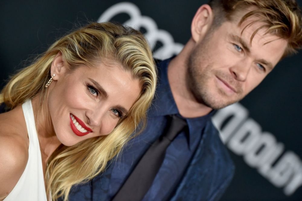 Chris Hemsworth și soția sa au făcut senzație la plajă. Cât de bine arată cei doi împreună