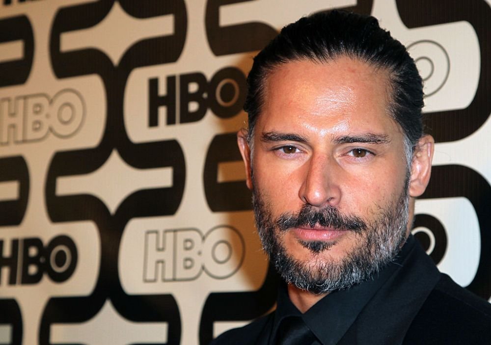 Transformare neașteptată pentru Joe Manganiello. La ce gest a recurs de când se află în izolare
