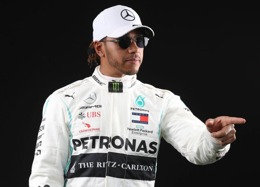 Lewis Hamilton, selfie de peste 600.000 de like-uri. Cum arată pilotul cu 2 săptămâni înainte de startul sezonului
