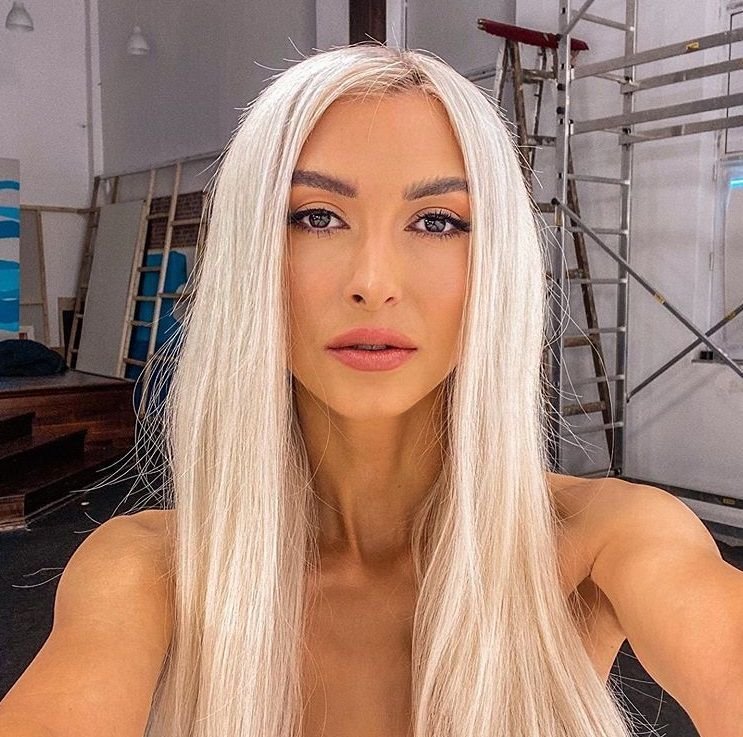 Fotografiile de la mare care o dau de gol! Cât de bine s-a simțit Andreea Bălan alături de noul iubit