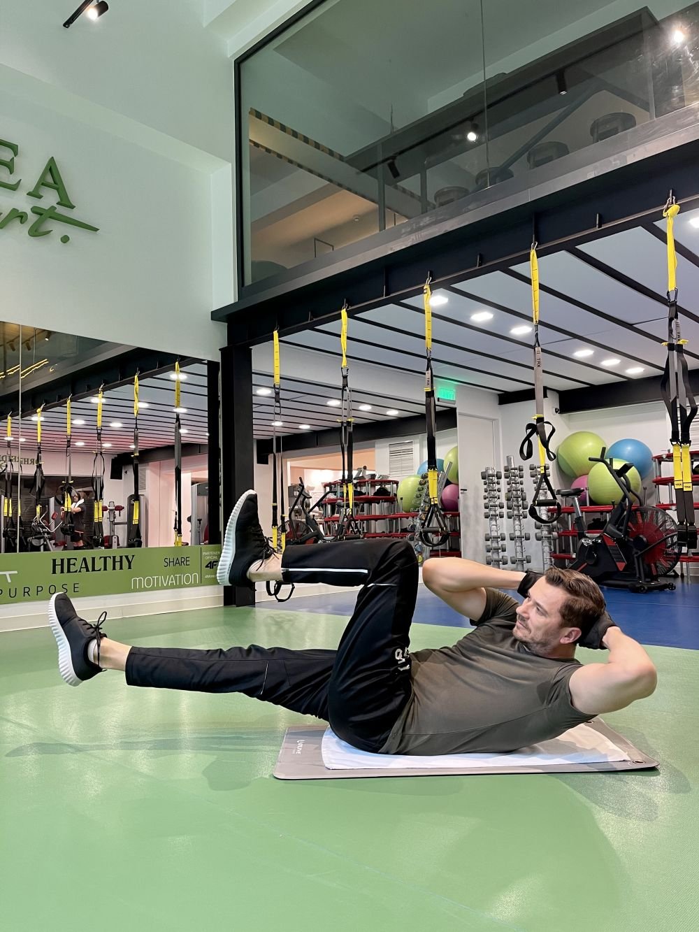 10 exerciții pentru un abdomen plat. Recomandările lui Dan Cruceru