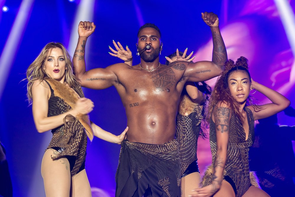 Jason Derulo a sărit la bătaie după ce doi bărbați l-au strigat „Usher” și l-au înjurat - VIDEO