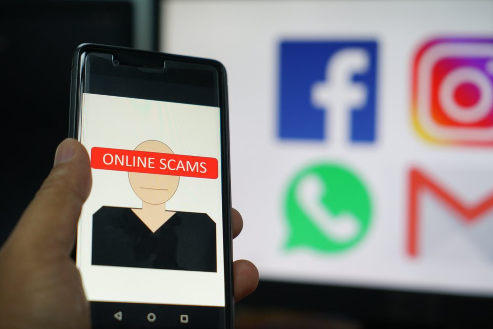 Noua tentativă de fraudă pe WhatsApp care anunță o donaţie de 1,9 milioane de euro. Infractorii au câștiguri uriașe