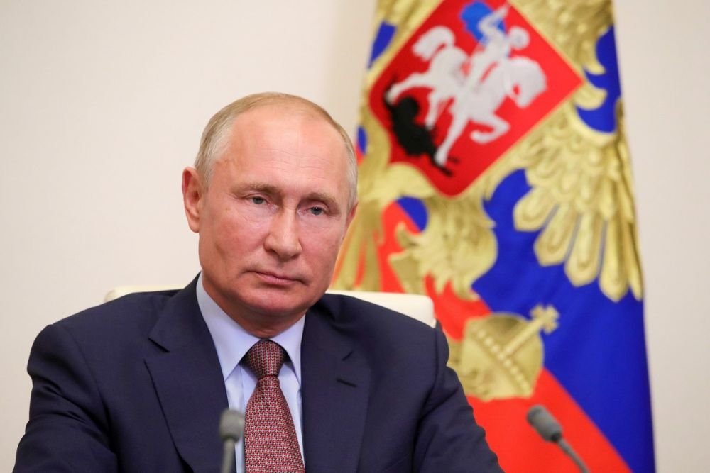 Cât costă costumul pe care Vladimir Putin l-a purtat în ziua când a anunţat că atacă Ucraina