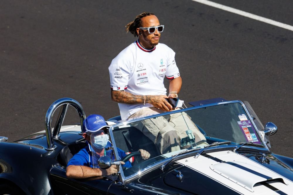 Lewis Hamilton este alături de ucraineni: „Trebui să-i ajutăm și să-i ridicăm”