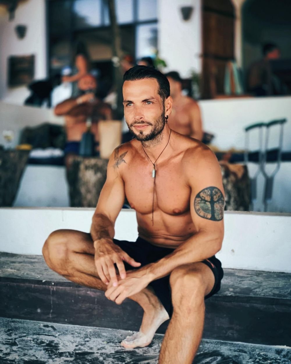 Randi, singur de 9 ani? Motivul: „Am fost înșelat și am înșelat”