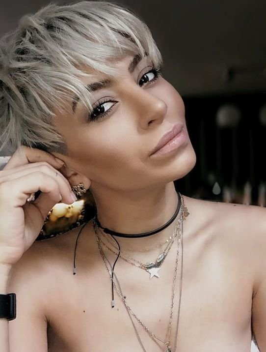 Giulia și Vlad Huidu, fotografie din vacanță! S-au fotografiat în halat de baie