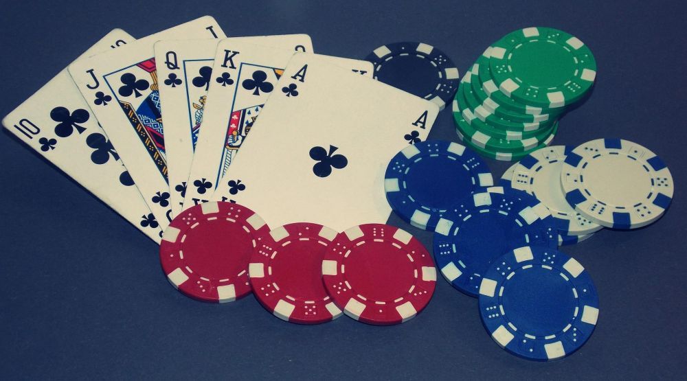 (P) Evoluția Texas Hold'em Poker