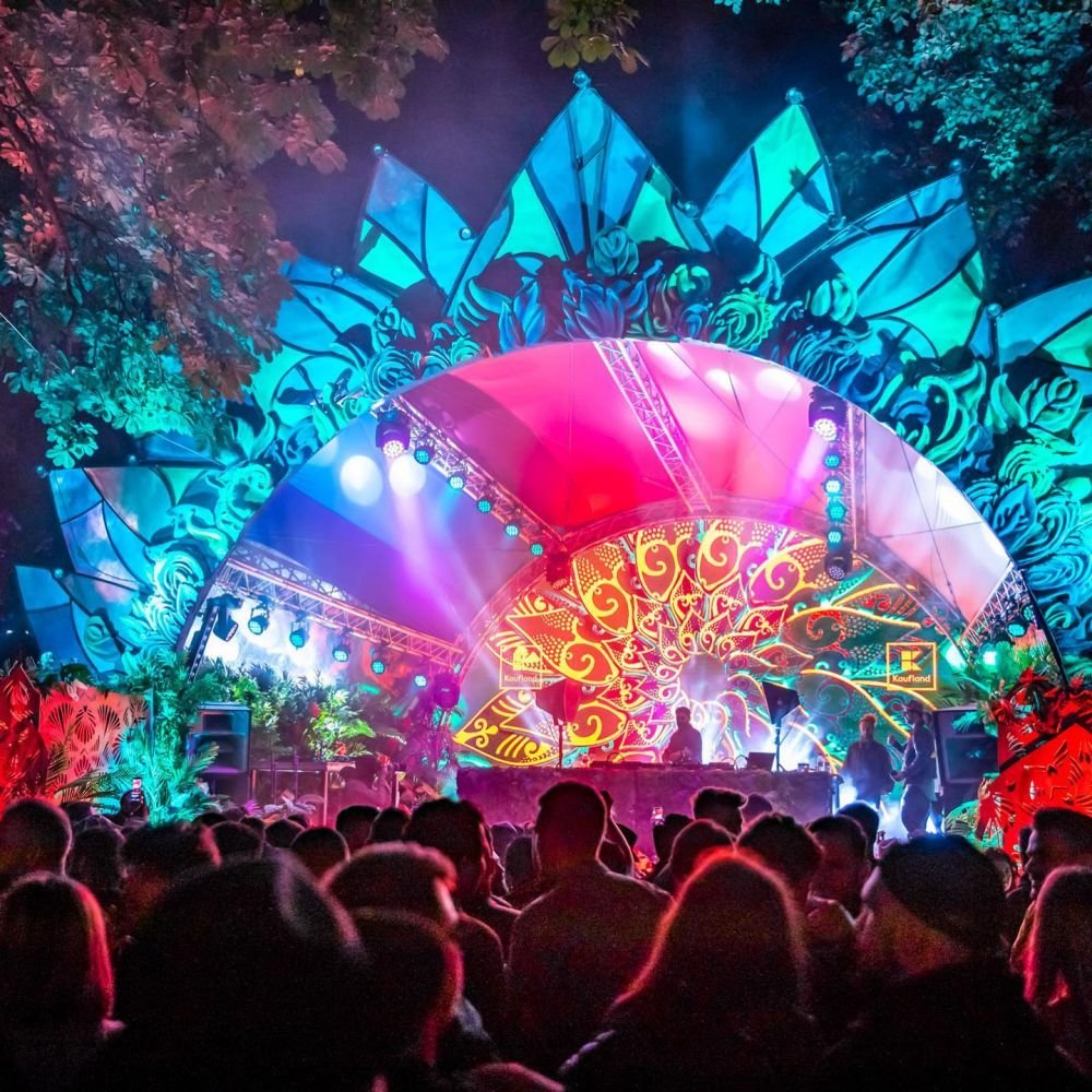 Untold 2022. A plătit 10.000 de euro pentru 4 nopți de cazare pe perioada festivalului de la Cluj - FOTO