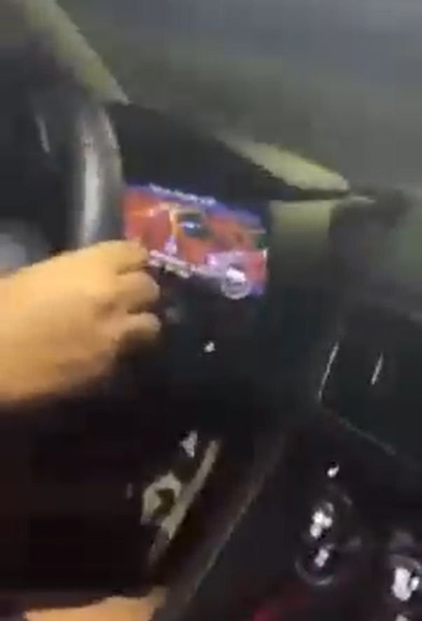 Întâmplare șocantă în Italia! A murit în timp ce făcea live pe Facebook și mașina rula cu 293 km/h