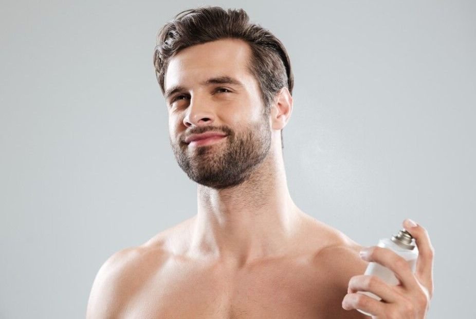 Top 5 parfumuri masculine apreciate de femei