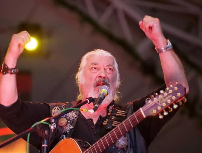 Nunta lui George Simion provoacă scandal în trupa Phoenix! Josef Kappl, despre Nicu Covaci: "Mi-e rușine de rușinea lui!"