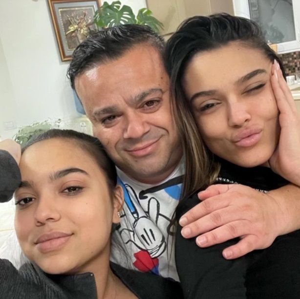 Adriana Simionescu, fiica mai mică a lui Adrian Minune, este gravidă